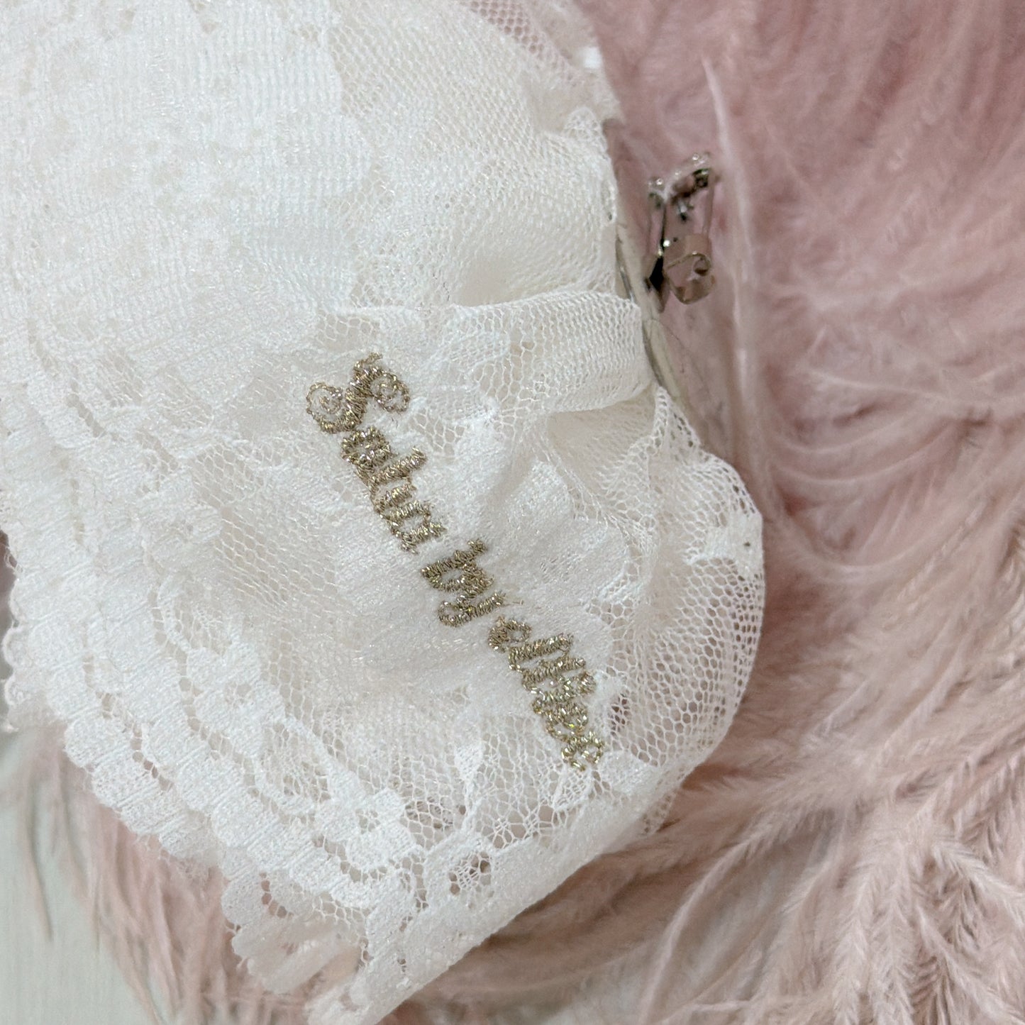 Blanche Rosetteコサージュ