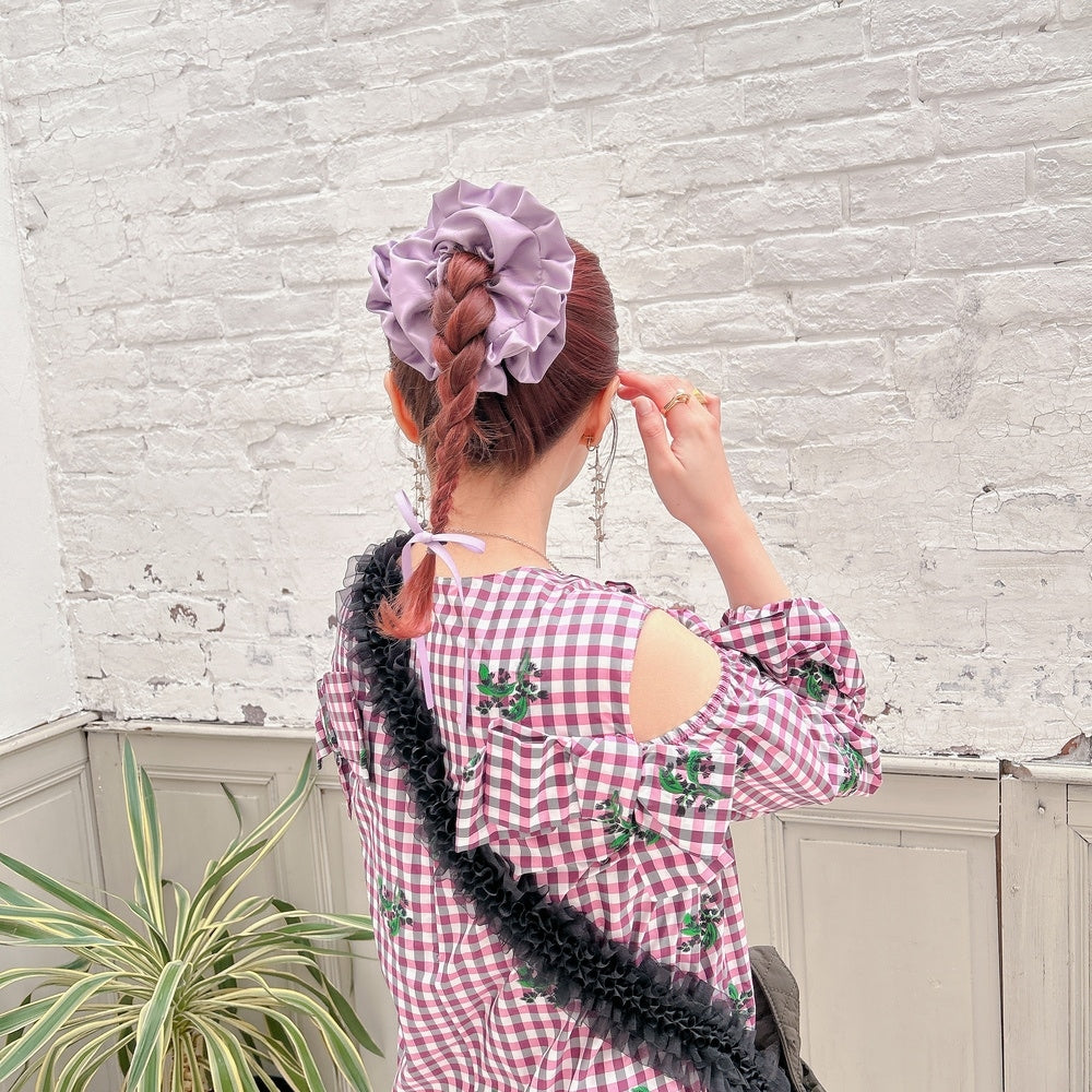 サテンフリルシュシュ Juliette