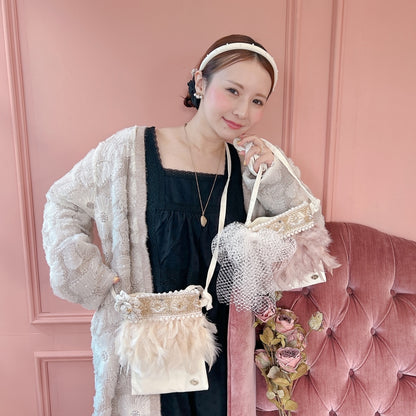 ミニサコッシュ Wintry Meghan アイボリー＆ホワイト