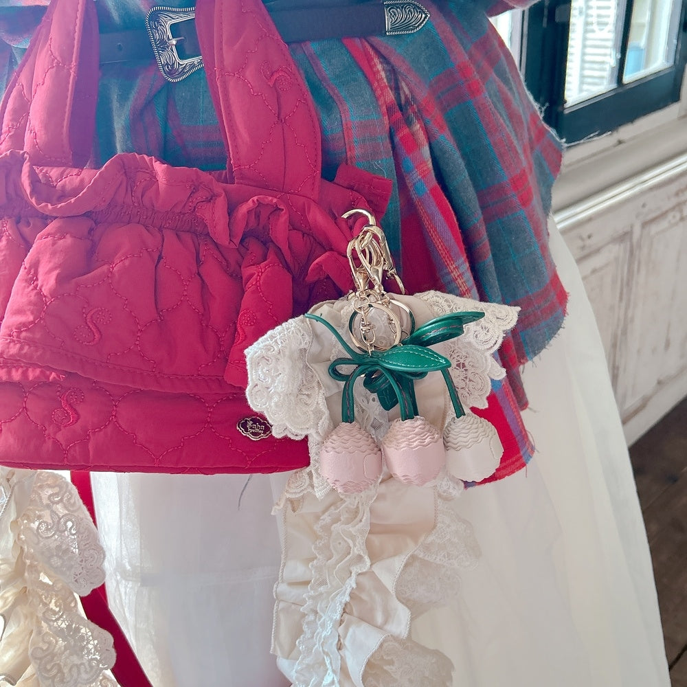 チャーム Cherry Charmant