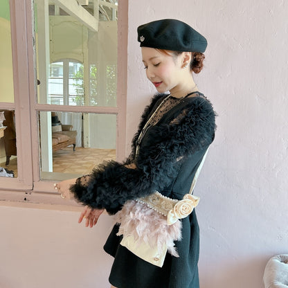 ミニサコッシュ Wintry Meghan アイボリー＆ホワイト