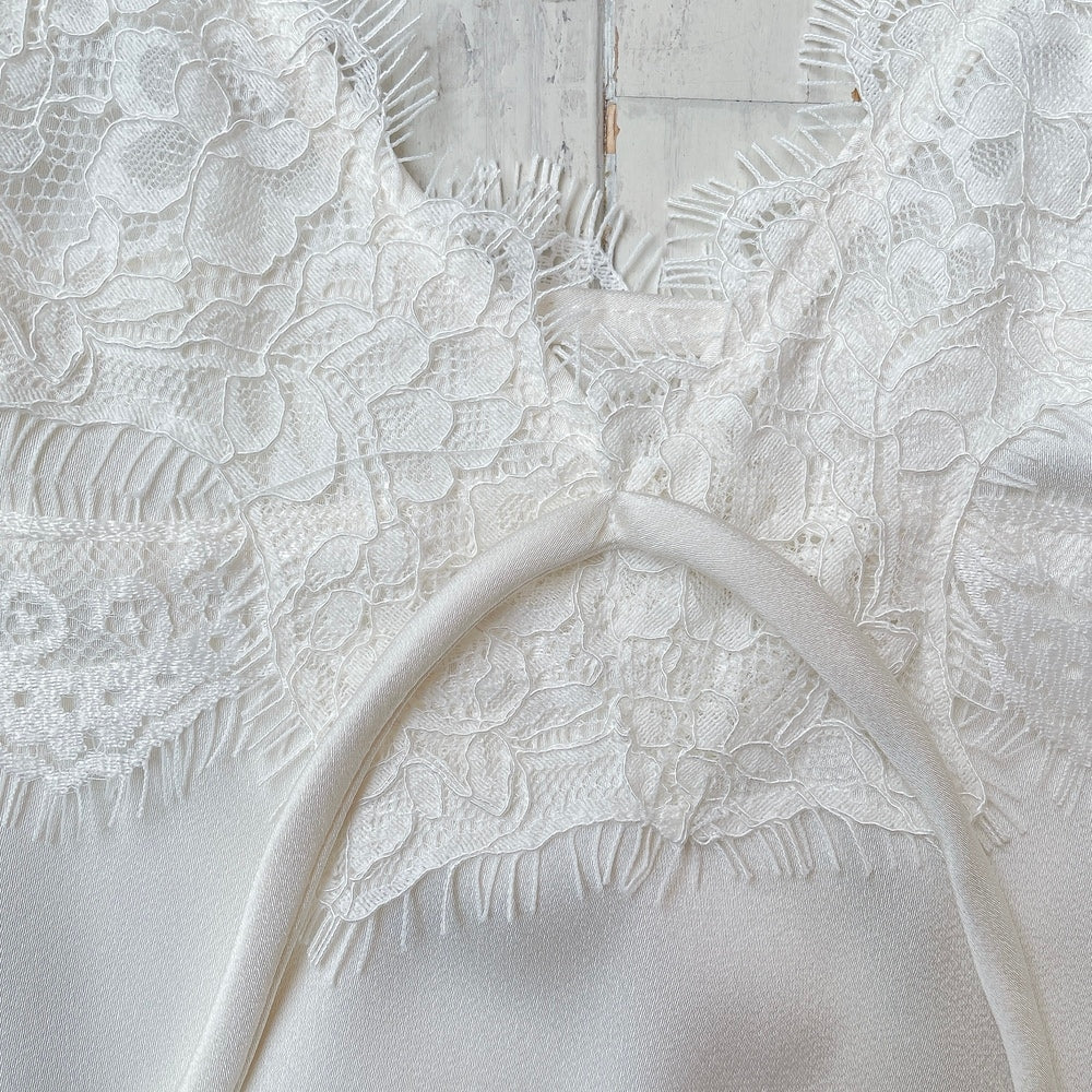 ★Croppedレースビスチェ