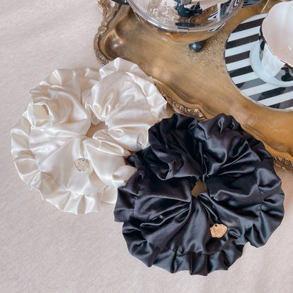 サテンフリルシュシュ Juliette