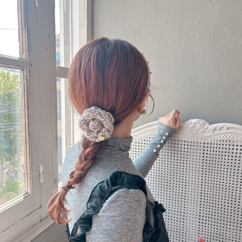 ブローチ Tweedy Emma