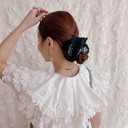 シュシュ Embroidery Lace
