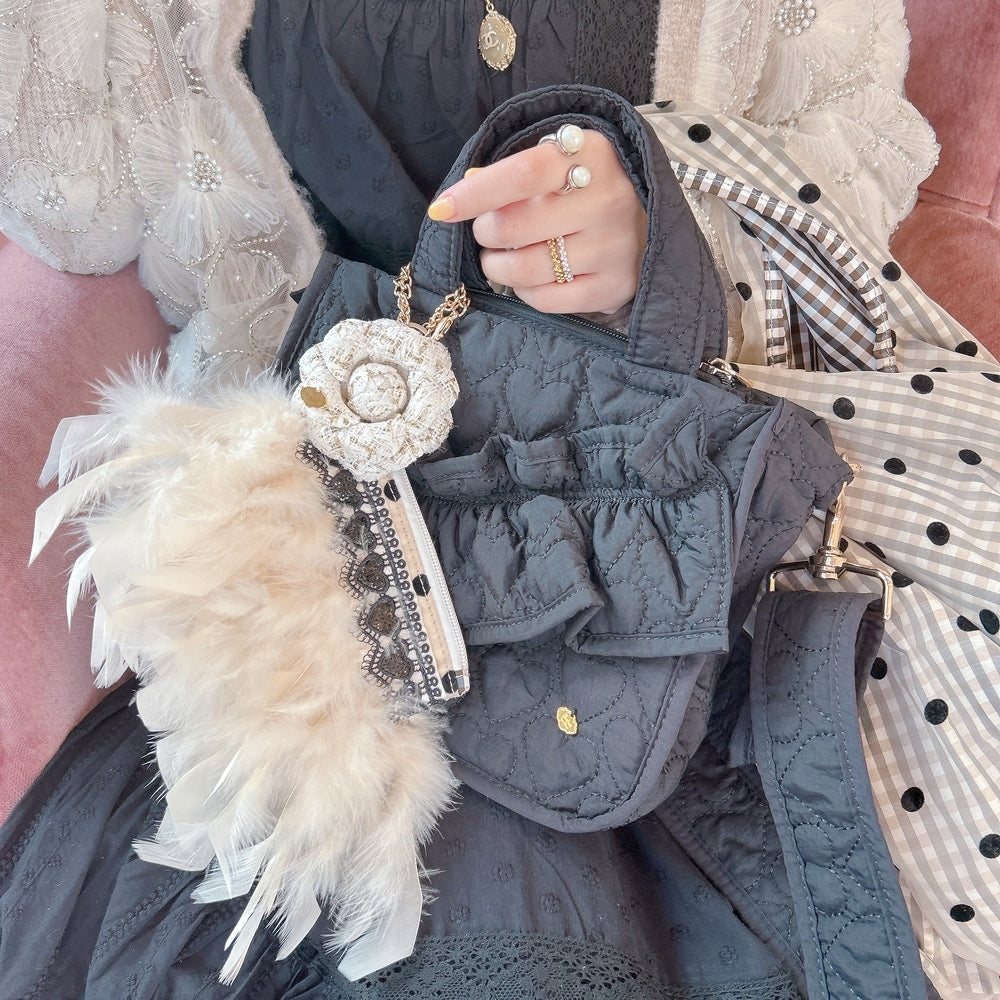 ブローチ Tweedy Emma