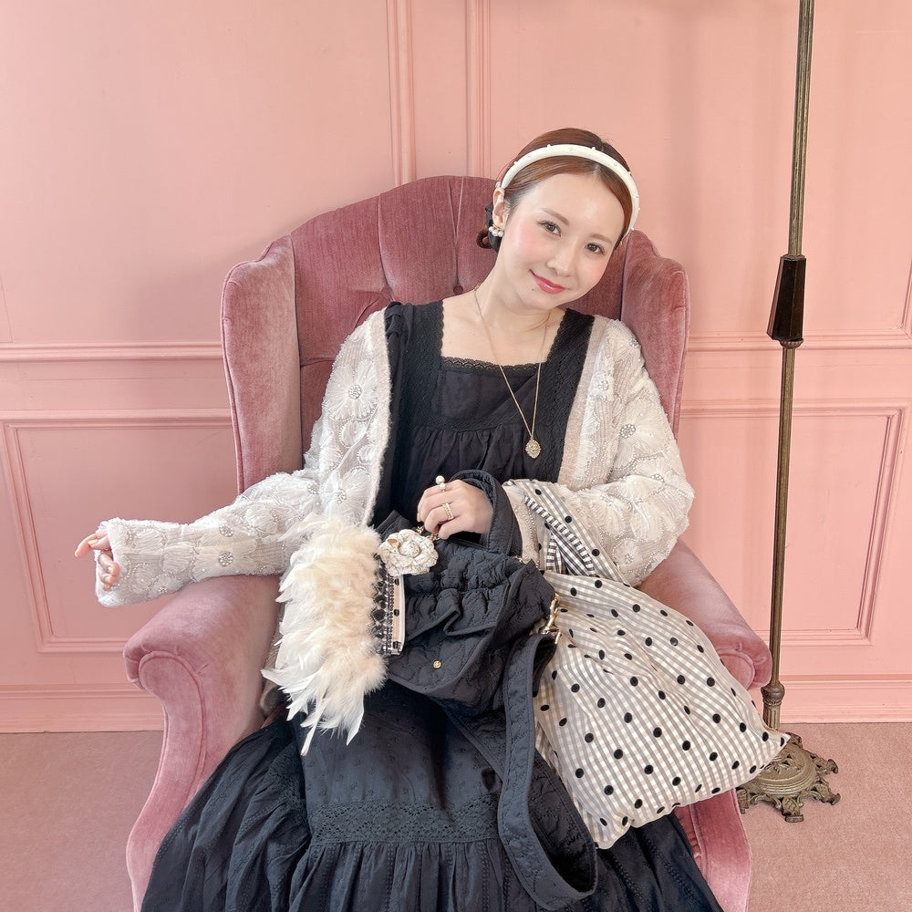 ブローチ Tweedy Emma