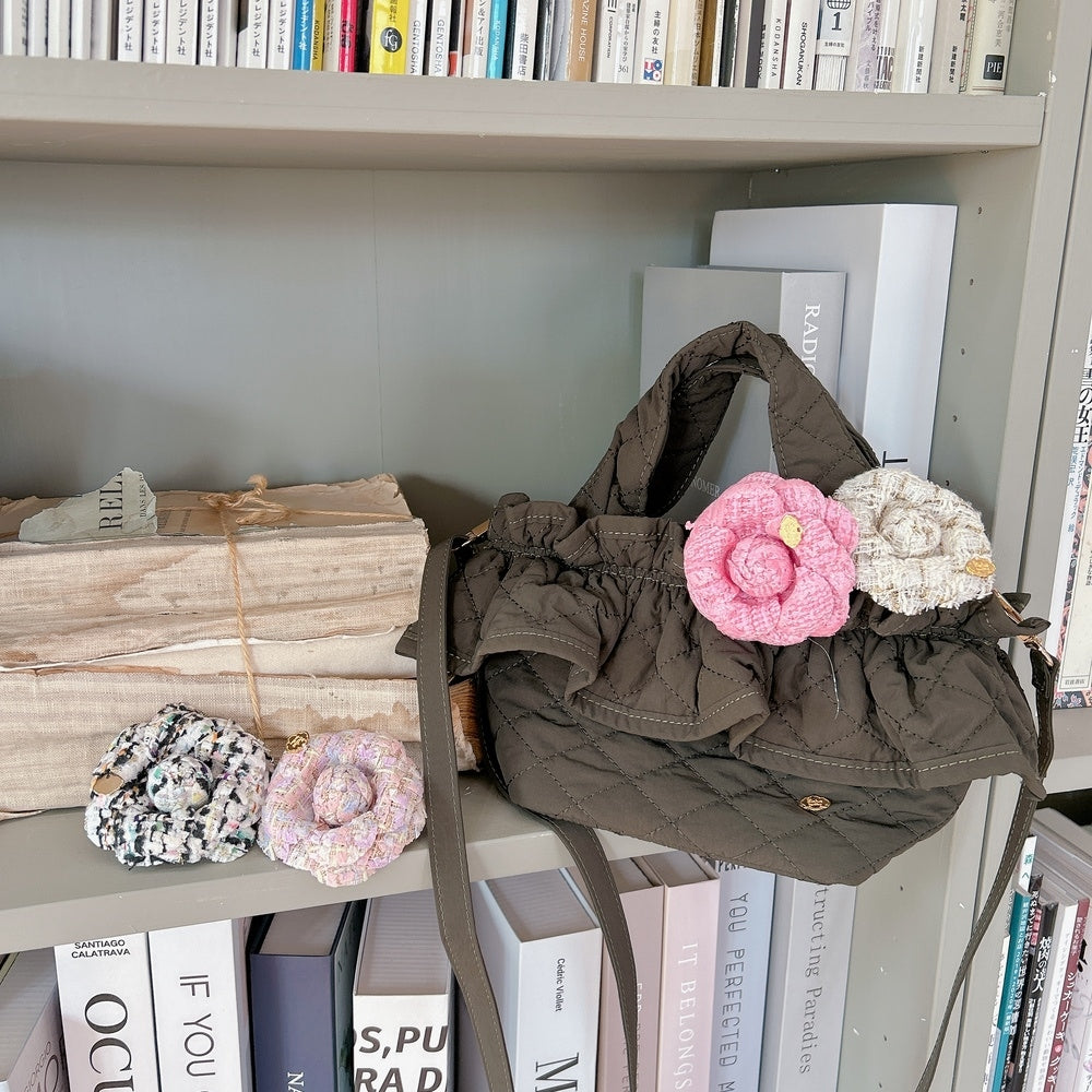 ブローチ Tweedy Emma