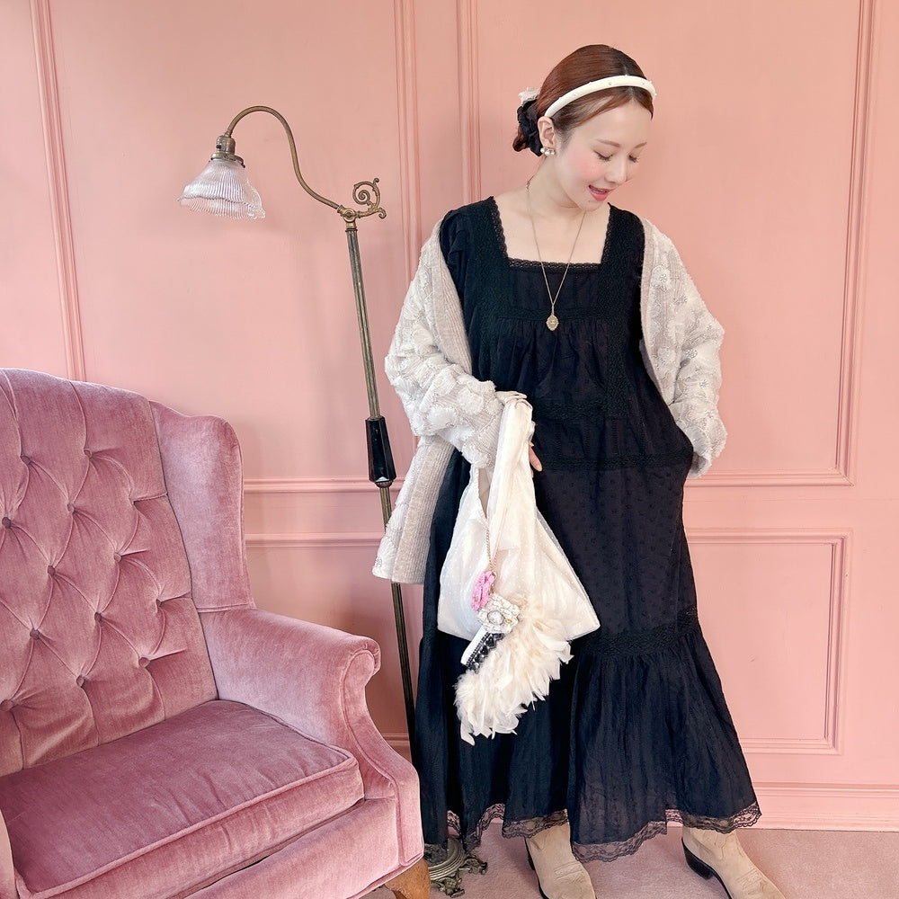 ブローチ Tweedy Emma