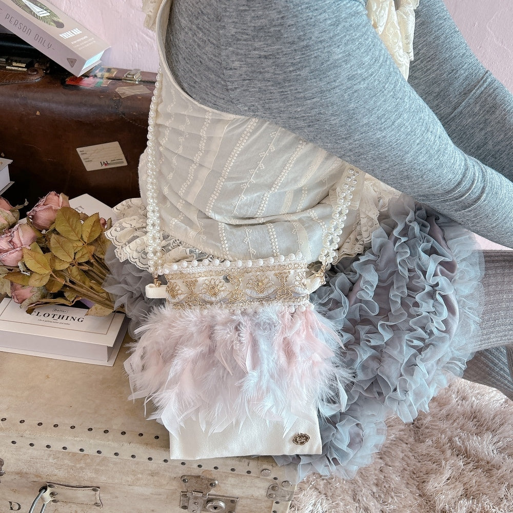 ミニサコッシュ Wintry Meghan アイボリー＆ホワイト