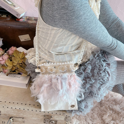 ミニサコッシュ Wintry Meghan アイボリー＆ホワイト