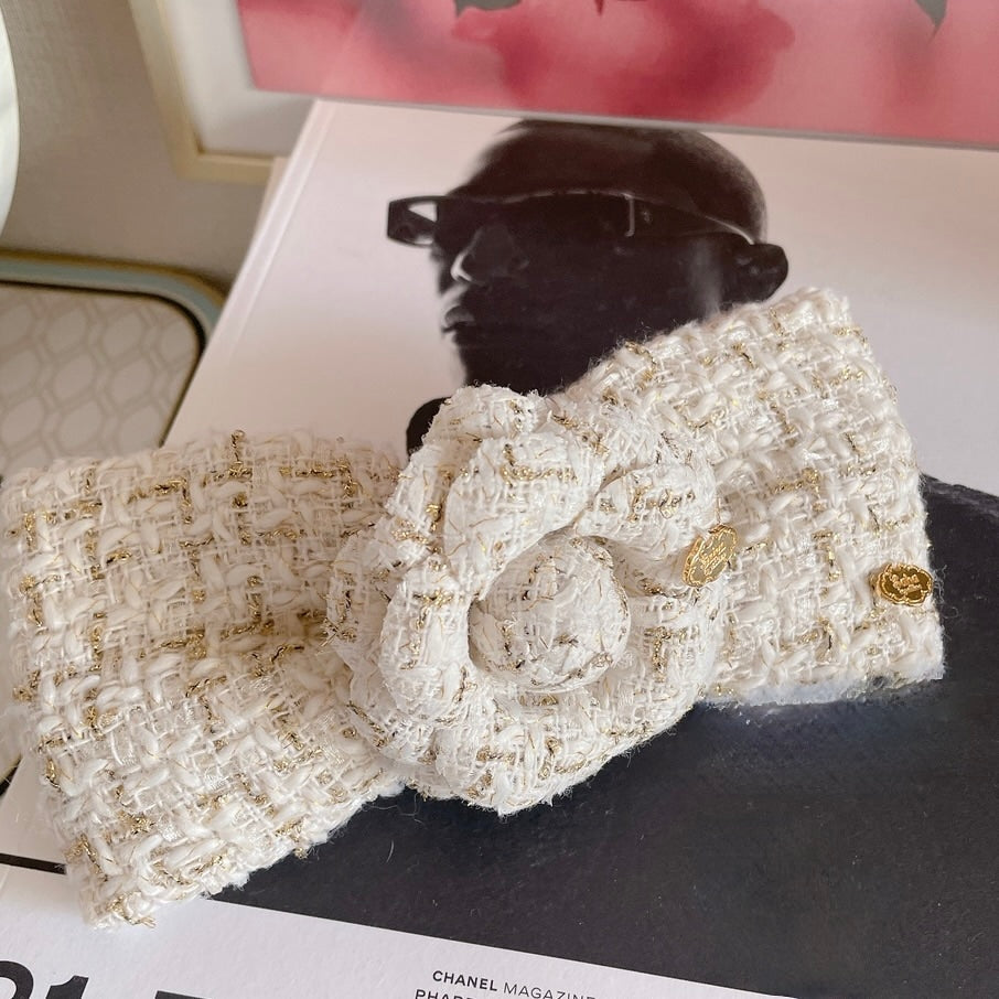 ブローチ Tweedy Emma