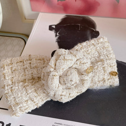 ブローチ Tweedy Emma