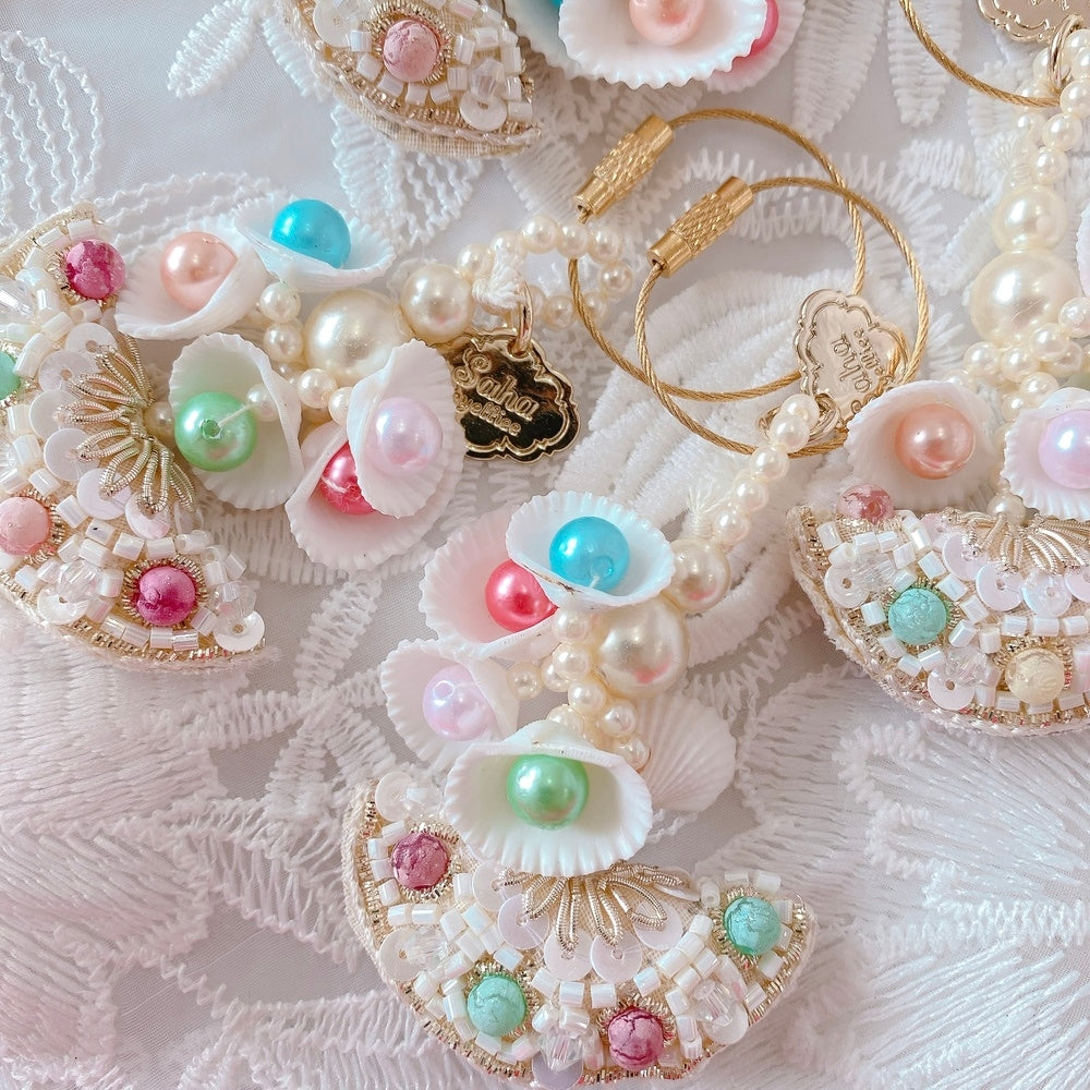 チャーム Vivid Seashell