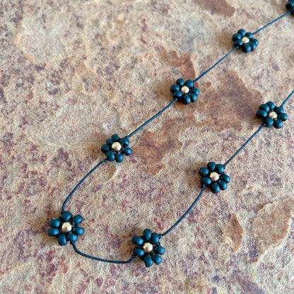 Noir Daisyチョーカー