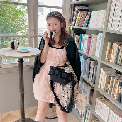 ブローチ Tweedy Emma