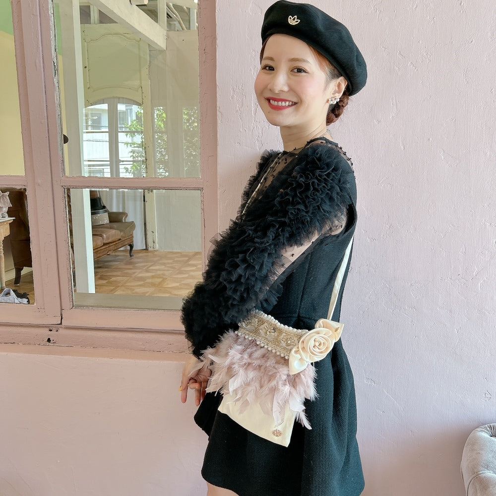 ミニサコッシュ Wintry Meghan アイボリー＆ホワイト