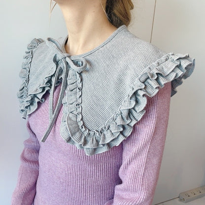 Waffle Frill Collar