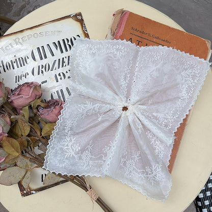 ★Dainty Hankyシュシュ