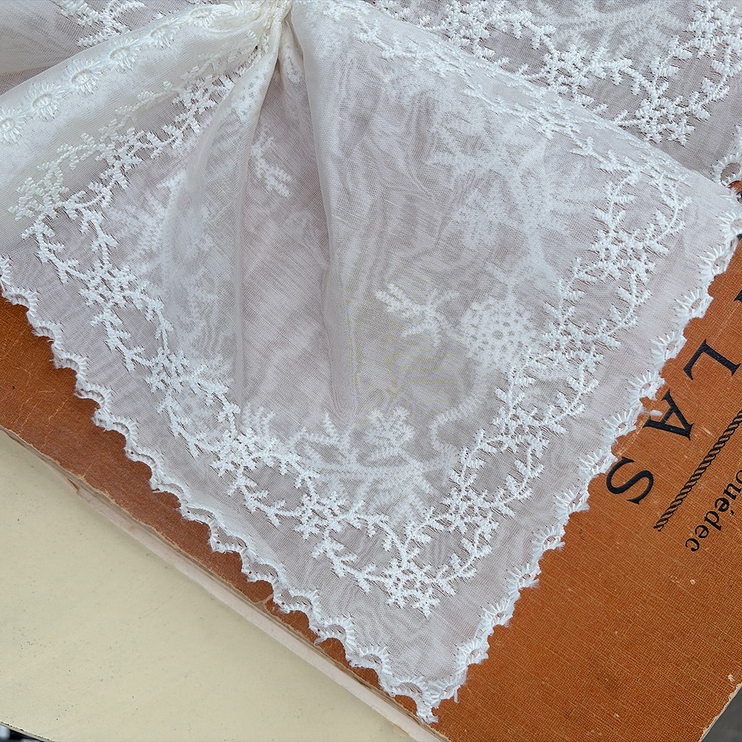 ★Dainty Hankyシュシュ