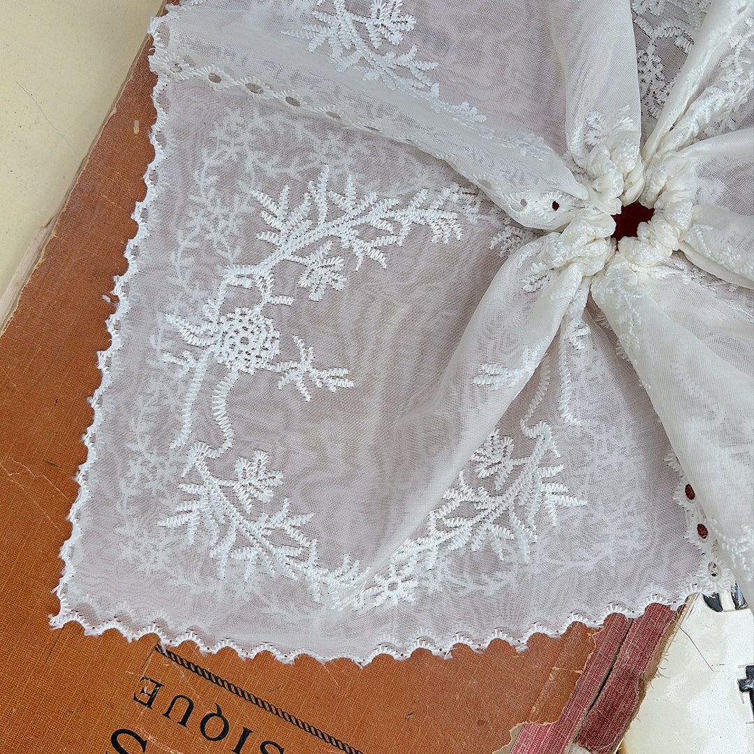 ★Dainty Hankyシュシュ